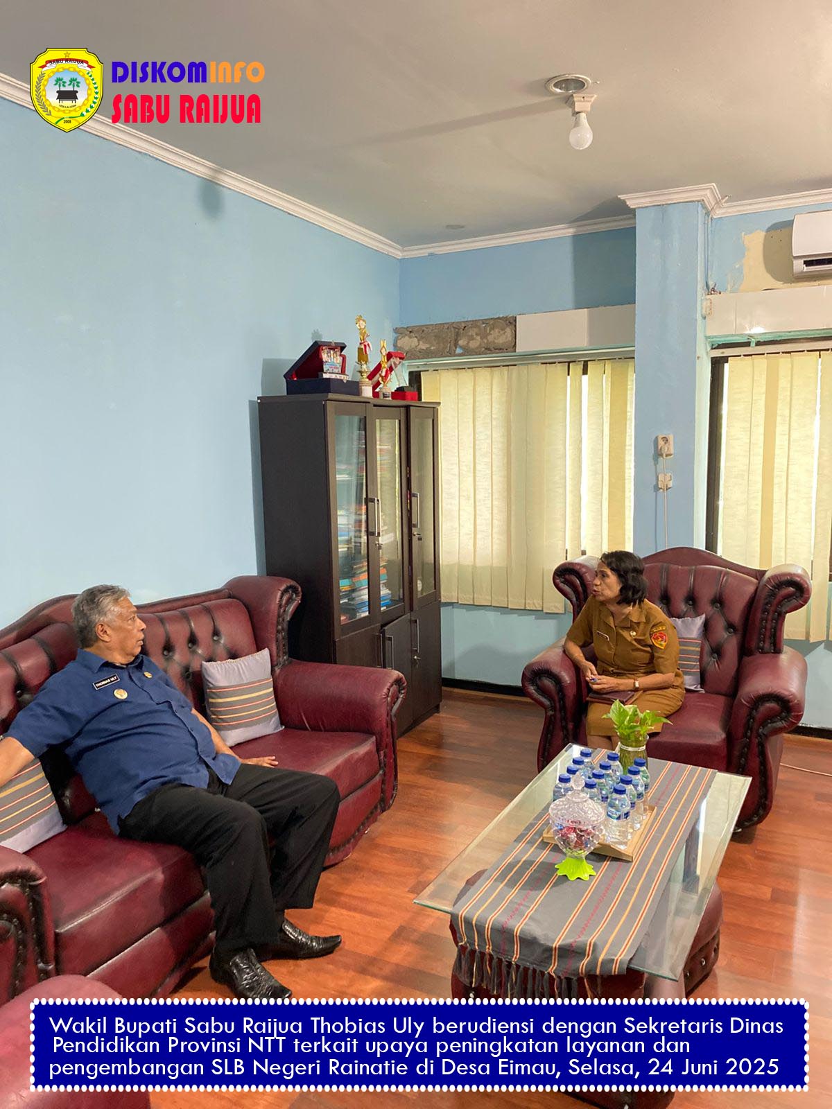 https://saburaijuakab.go.id/uploads/2025/kdh/Wakil /Audiensi Wakil Bupati Sabu Raijua copy.jpg